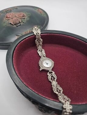 Vtg Rare Romantic Expressions Marcasite Rhinestone Swan Bracelet Watch 90s